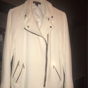 Gorgeous white/cream women’s Pea Coat EUC